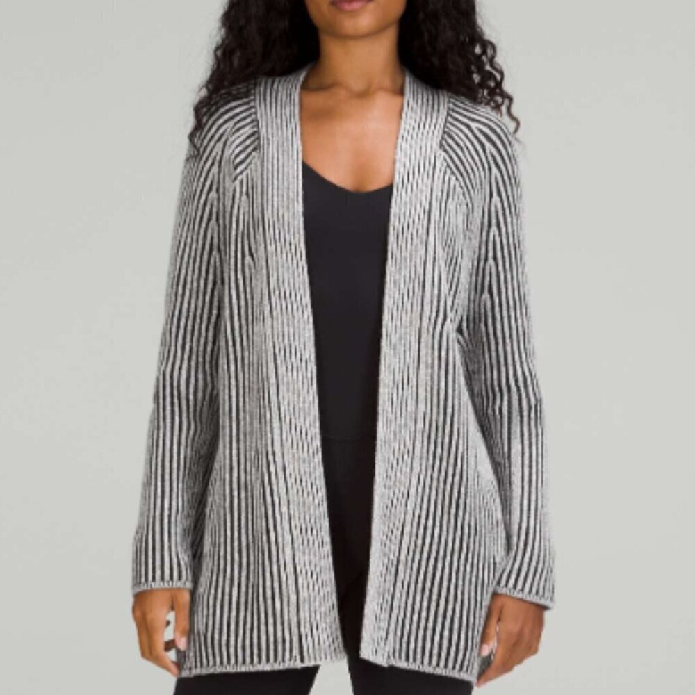 Lululemon Cotton-Cashmere Blend Sweater Wrap Powdered Clay/White/Lakeside Size 8
